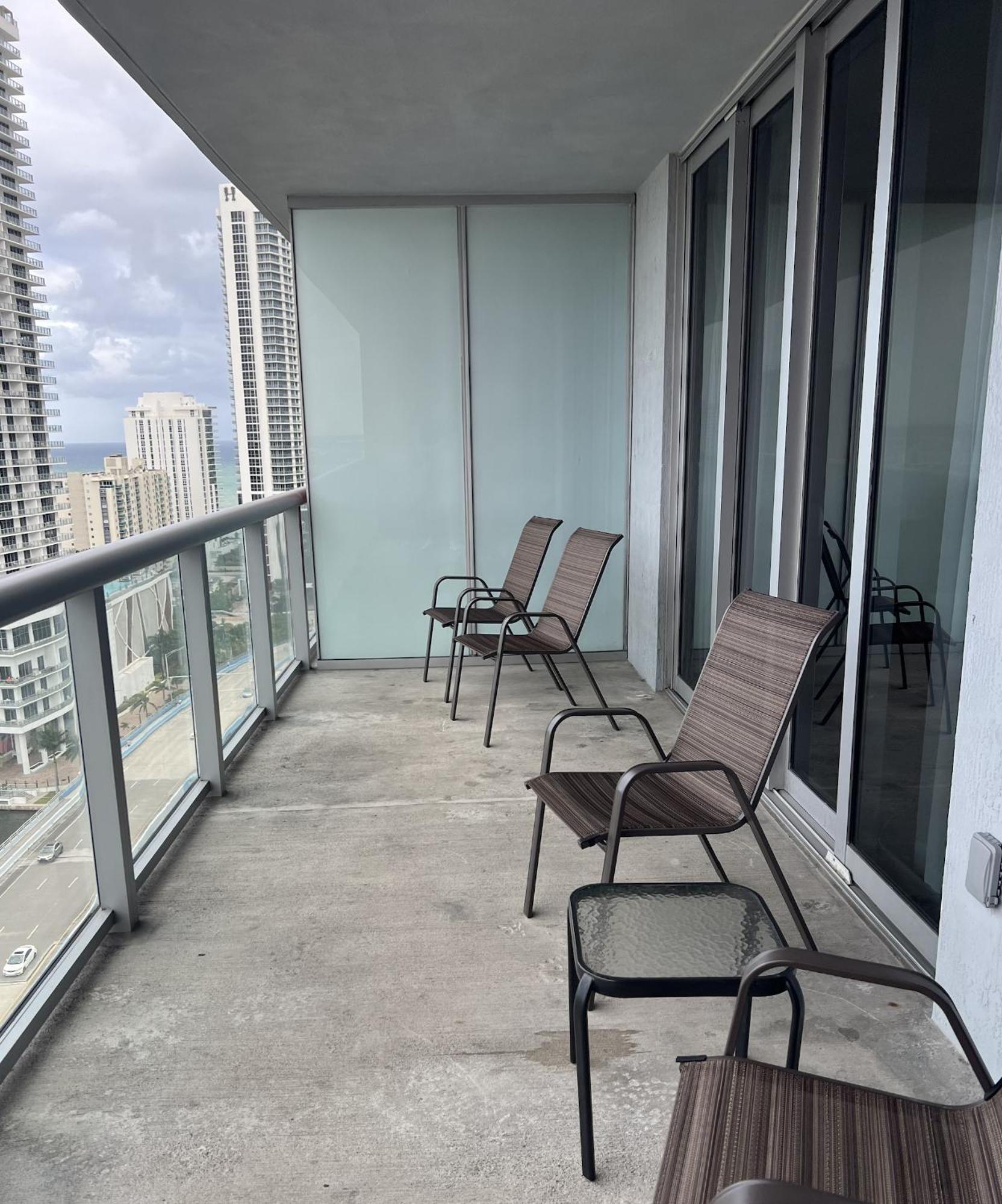 23Rd Floor Luxury & Spacious Beachwalk Resort Apartment With Amazing View Plaja Hallandale Exterior foto