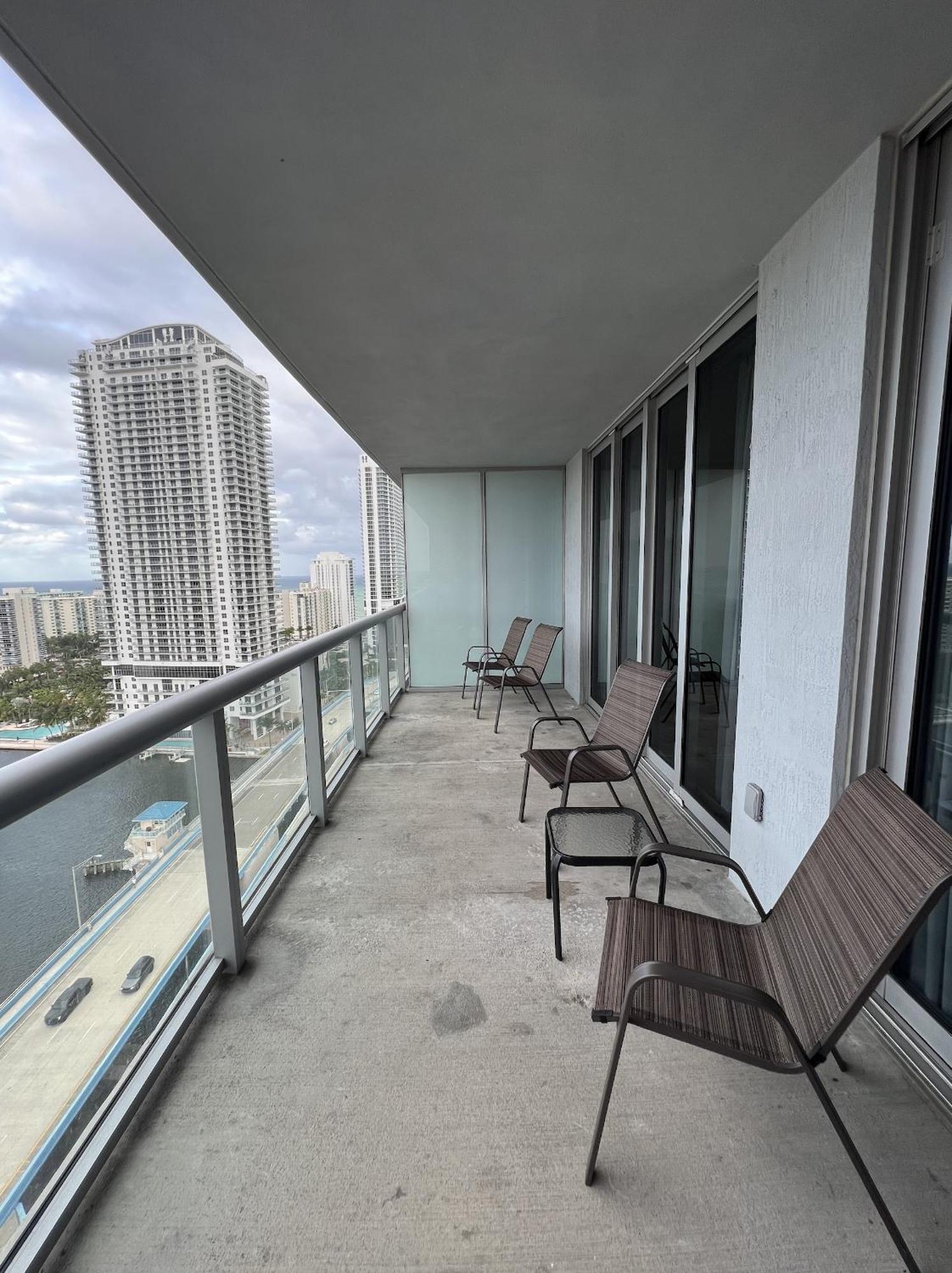 23Rd Floor Luxury & Spacious Beachwalk Resort Apartment With Amazing View Plaja Hallandale Exterior foto
