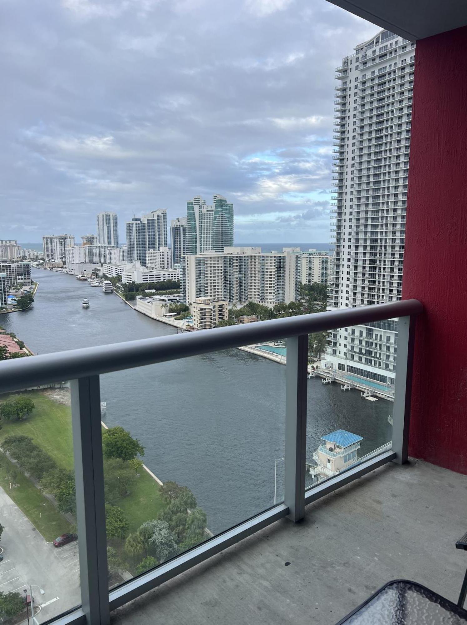 23Rd Floor Luxury & Spacious Beachwalk Resort Apartment With Amazing View Plaja Hallandale Exterior foto