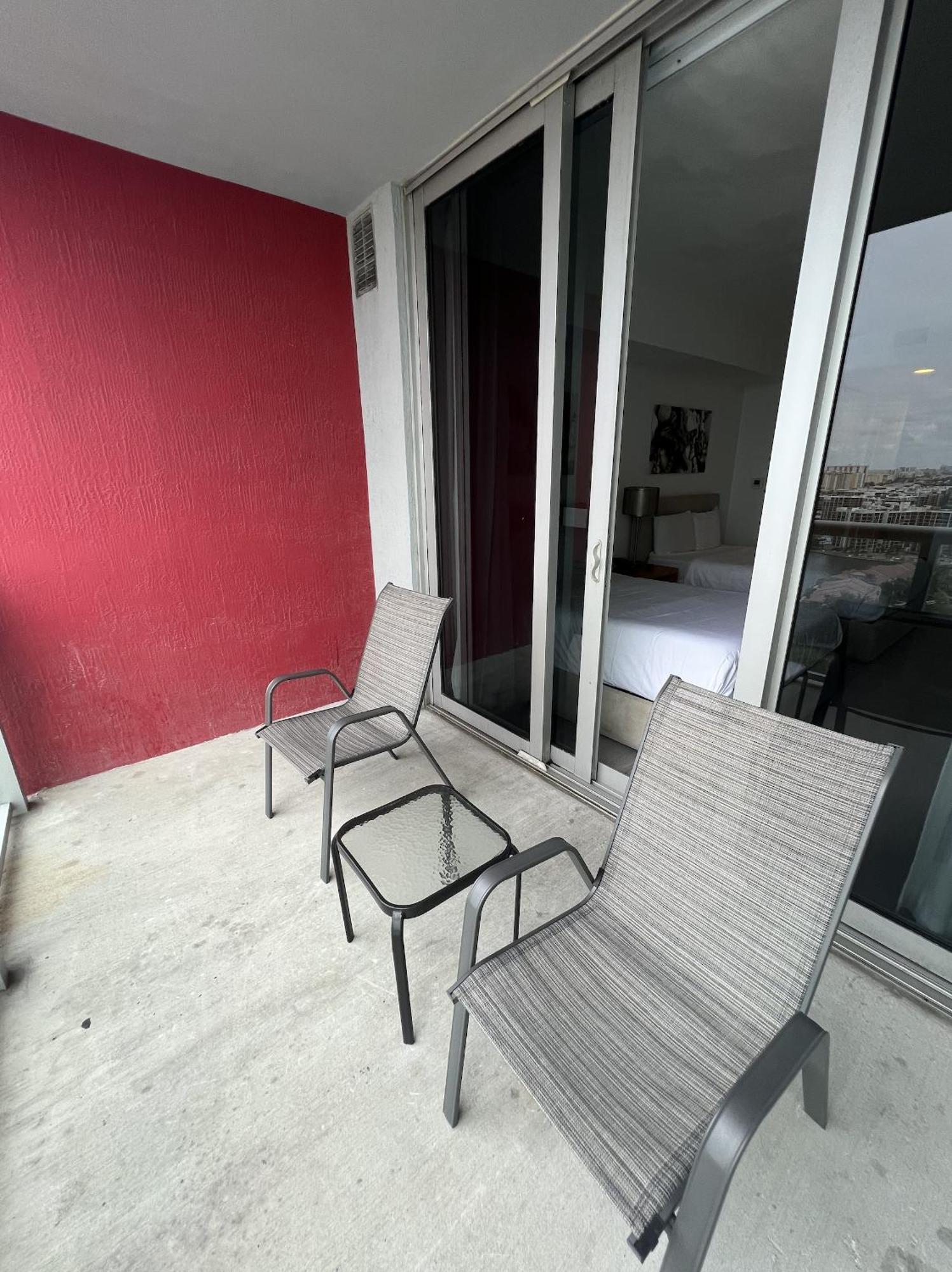 23Rd Floor Luxury & Spacious Beachwalk Resort Apartment With Amazing View Plaja Hallandale Exterior foto