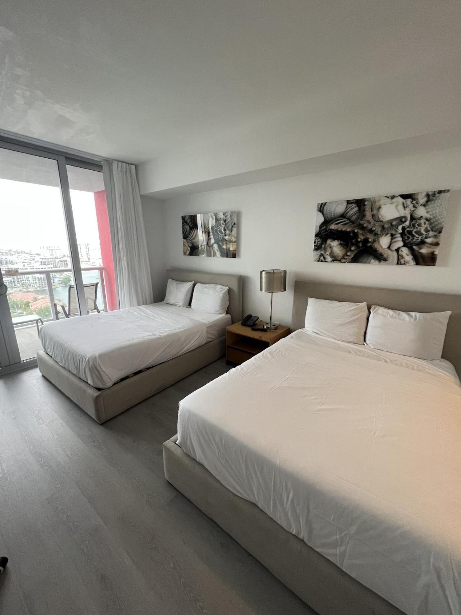 23Rd Floor Luxury & Spacious Beachwalk Resort Apartment With Amazing View Plaja Hallandale Exterior foto