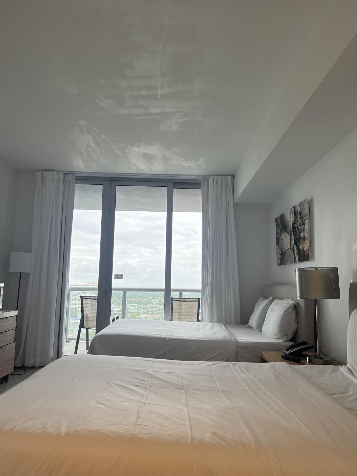 23Rd Floor Luxury & Spacious Beachwalk Resort Apartment With Amazing View Plaja Hallandale Exterior foto
